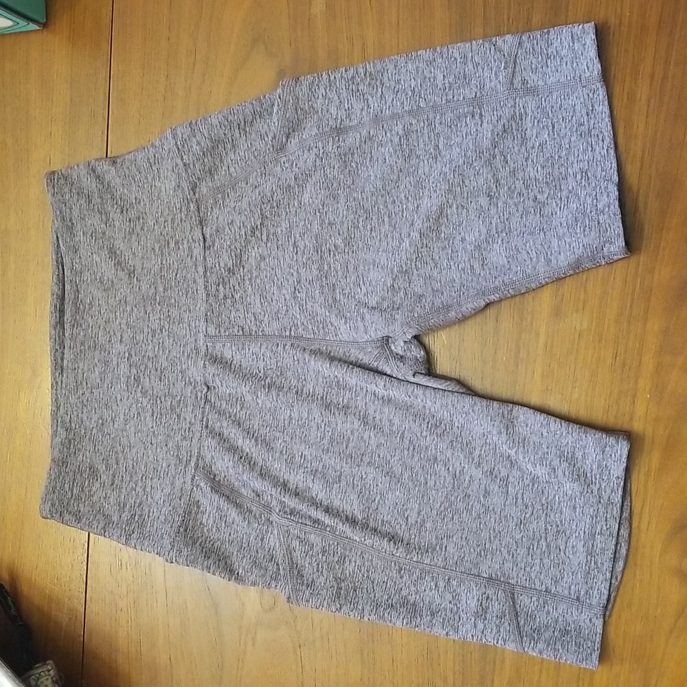 🧘🏿‍♀️KIRKLAND SIGNATURE YOGA SHORTS NWOT🧘🏼‍♂️